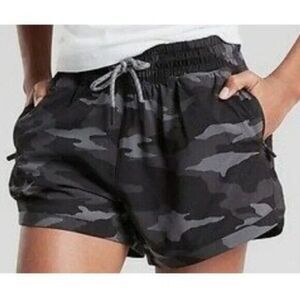 Athleta Girl Black Gray Camo Print Shorts All Play 3" Short Size Large (12)